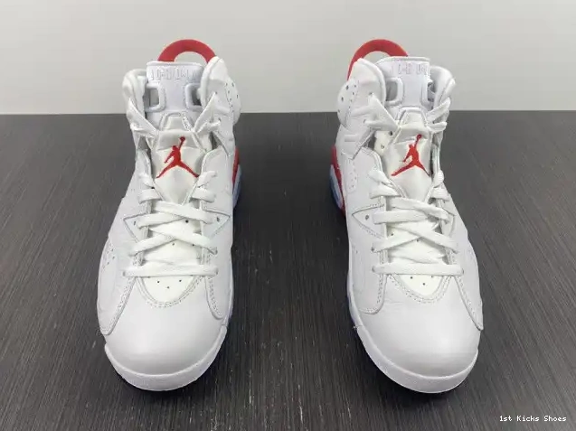 1st Kicks CT8529-162 6 Jordan Hare Retro 0618